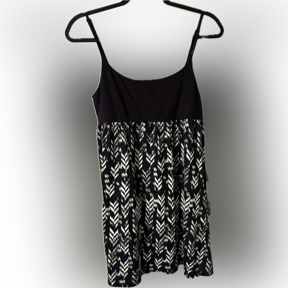 Roxy dress. - Picture 2 of 6